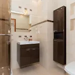 Jantar Center 2 *
